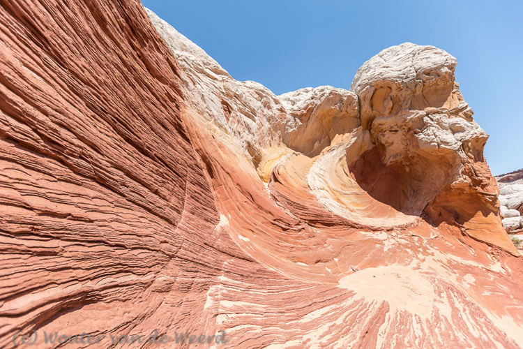2014-07-17 - De rotsen zijn voornamelijk rood en oranje<br/>White Pocket - Arizona - Verenigde Staten<br/>Canon EOS 5D Mark III - 16 mm - f/3.5, 1/1250 sec, ISO 100