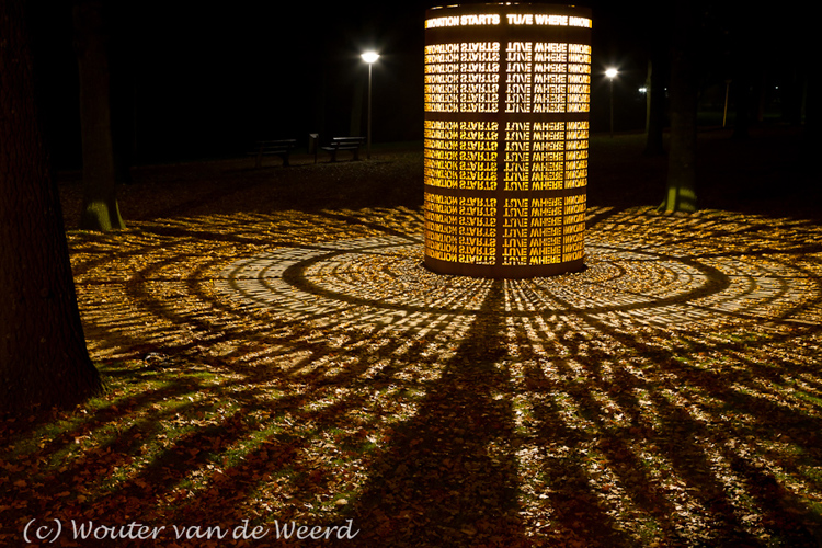 2011-11-06 - GLOW - Transformatie en het fluisterbos<br/>GLOW-route - Eindhoven - Nederland<br/>Canon EOS 7D - 28 mm - f/8.0, 2 sec, ISO 800