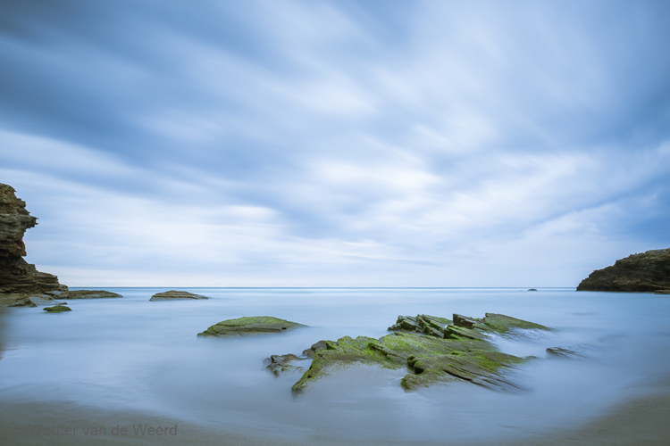 2015-04-28 - Alles in beweging - en toch ook weer niet<br/>Playa de las Catedrales - Ribadeo - Spanje<br/>Canon EOS 5D Mark III - 18 mm - f/11.0, 90 sec, ISO 100