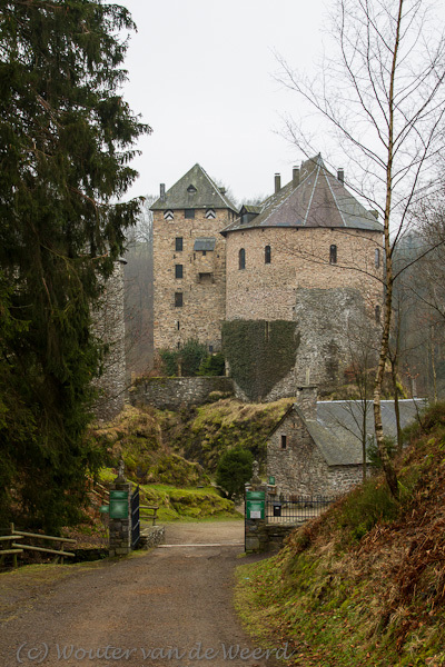 2012-03-04 -  Burcht Reinhardstein / Burg Metternich - Prive kasteeltje<br/>Burg Reinhardstein - Ovifat - België<br/>Canon EOS 7D - 32 mm - f/6.3, 0.05 sec, ISO 400