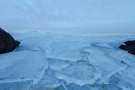 2013-01-28 - Kruiend ijs - rivier van ijsplaten<br/>Stavoren - Nederland<br/>Canon EOS 7D - 10 mm - f/11.0, 20 sec, ISO 100