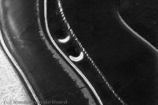 2013-01-13 - Vormen in het ijs in zwart-wit<br/>Amerongse Bovenpolder - Amerongen - Nederland<br/>Canon EOS 7D - 100 mm - f/8.0, 1/200 sec, ISO 400