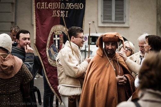 2013-05-02 - De middeleeuwse kostuums worden nog even goed gedaan<br/>Umbrië - Assisi - Italië<br/>Canon EOS 7D - 105 mm - f/4.0, 1/640 sec, ISO 400