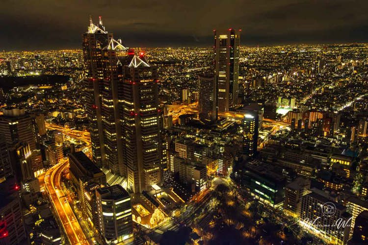 2026-02-11 - Tokio by night<br/>Tokyo Metropolitan Government Bu - Tokio - Japan<br/>Canon EOS R5m2 - 27 mm - f/4.0, 1/15 sec, ISO 12800