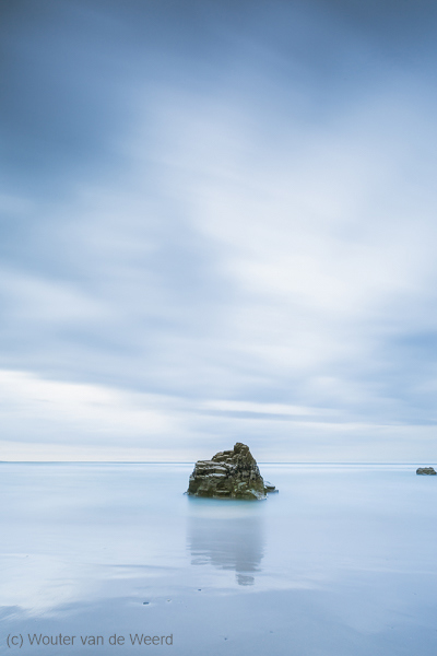 2015-04-28 - Rots bij eb en met lange sluitertijd<br/>Playa de las Catedrales - Ribadeo - Spanje<br/>Canon EOS 5D Mark III - 16 mm - f/11.0, 85 sec, ISO 100