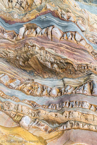 2015-04-29 - Rock Art<br/>Playa del Silencio - Cudillero - Spanje<br/>Canon EOS 5D Mark III - 40 mm - f/16.0, 1/8 sec, ISO 100