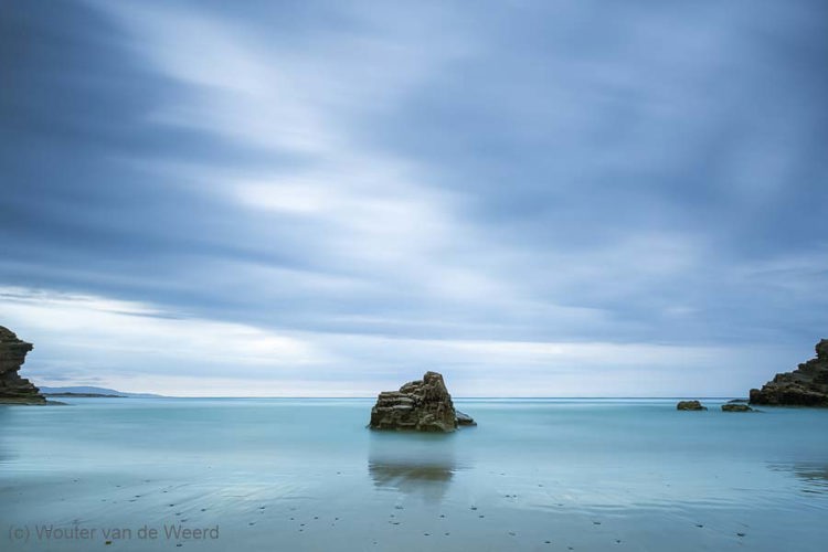 2015-04-28 - Rots bij eb<br/>Playa de las Catedrales - Ribadeo - Spanje<br/>Canon EOS 5D Mark III - 16 mm - f/11.0, 85 sec, ISO 100