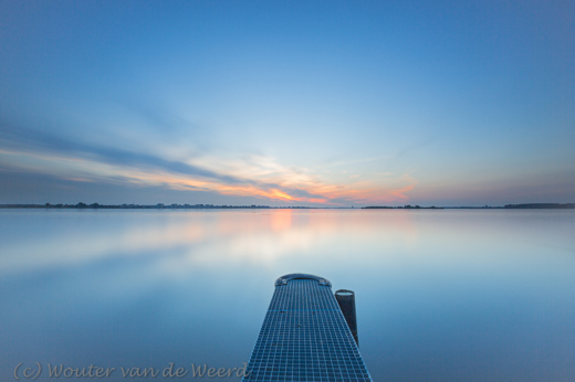 2014-08-27 - De steiger bij zonsondergang<br/>Gooimeer - Blaricum - Nederland<br/>Canon EOS 5D Mark III - 16 mm - f/8.0, 161 sec, ISO 100