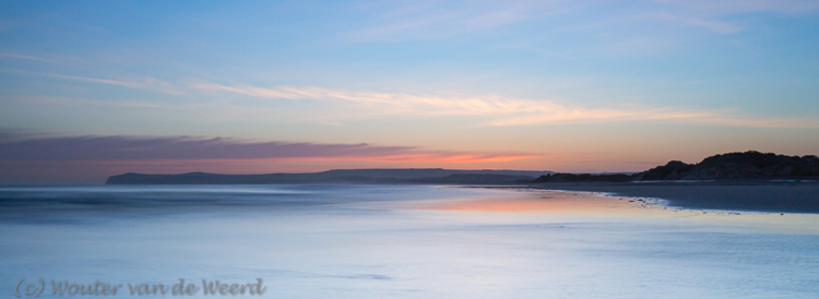 2014-04-09 - Zachte tinten bij zonsopkomst<br/>Opaalkust - Cap Gris Nez - Frankrijk<br/>Canon EOS 5D Mark III - 35 mm - f/11.0, 15 sec, ISO 1600