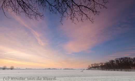 2016-01-22 - Amerongse Bovenpolder bij winterse zonsopkomst<br/>Amerongse Bovenpolder - Amerongen - Nederland<br/>Canon EOS 5D Mark III - 17 mm - f/16.0, 3.2 sec, ISO 100