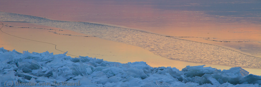 2012-02-05 - Warme kleuren op het ijs<br/>Almere Poort - Almere - Nederland<br/>Canon EOS 7D - 105 mm - f/8.0, 1/60 sec, ISO 200