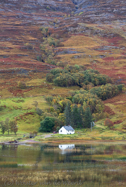 2016-10-15 - Schotse hooglanden: water, bergen, eenzaam huisje<br/>Ergens tussen Inverewe Gardens en Isle of Skye - Schotland<br/>Canon EOS 5D Mark III - 145 mm - f/5.6, 1/30 sec, ISO 400
